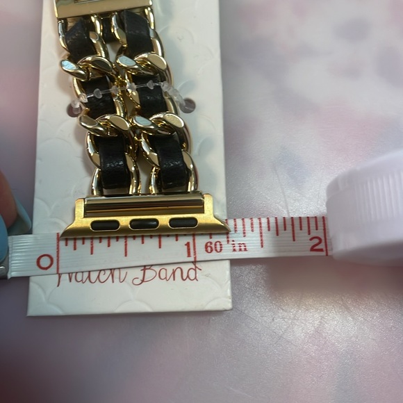 NWT Apple Watch band - Picture 4 of 7